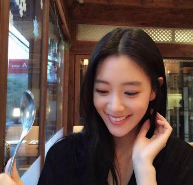 韩美女主播热午 福利